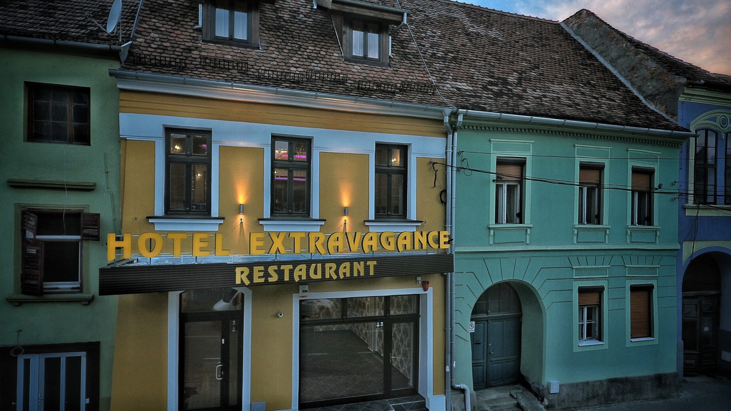 cazare sighisoara travelminit extravagance hotel