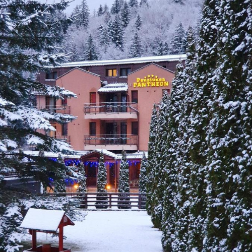 cazare poiana brasov pensiunea pantheon schi travelminit