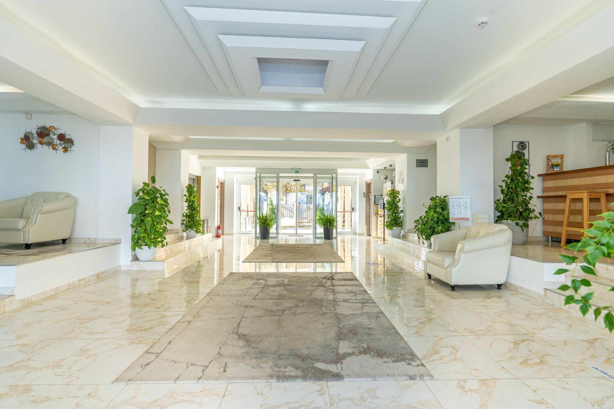Vacanța la mare - hoteluri top pe litoralul românesc 2025 cazare mangalia litoral vacanta 2025 hotel mera brise