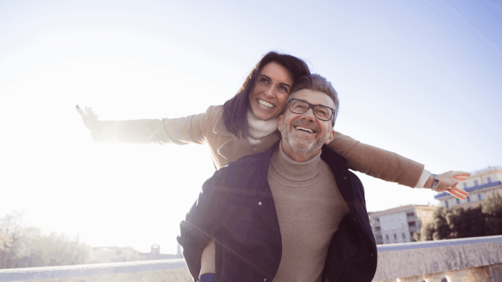 Unde fugim să ne încărcăm bateriile? 18 locuri cu oferte top cuplu fericit in vacanta