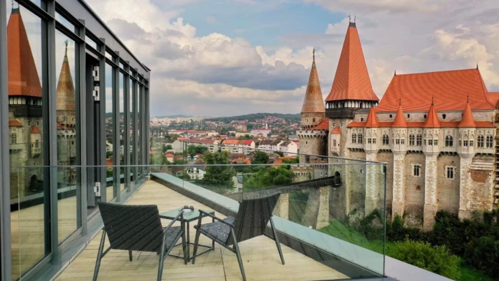 Evadare de poveste la WERK Hotel & SPA: relaxare la umbra Castelului Corvinilor