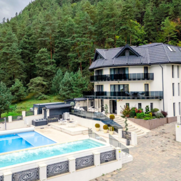 Carpentiere Arena Hotel & SPA: refugiul montan unde natura îmbrățișează luxul