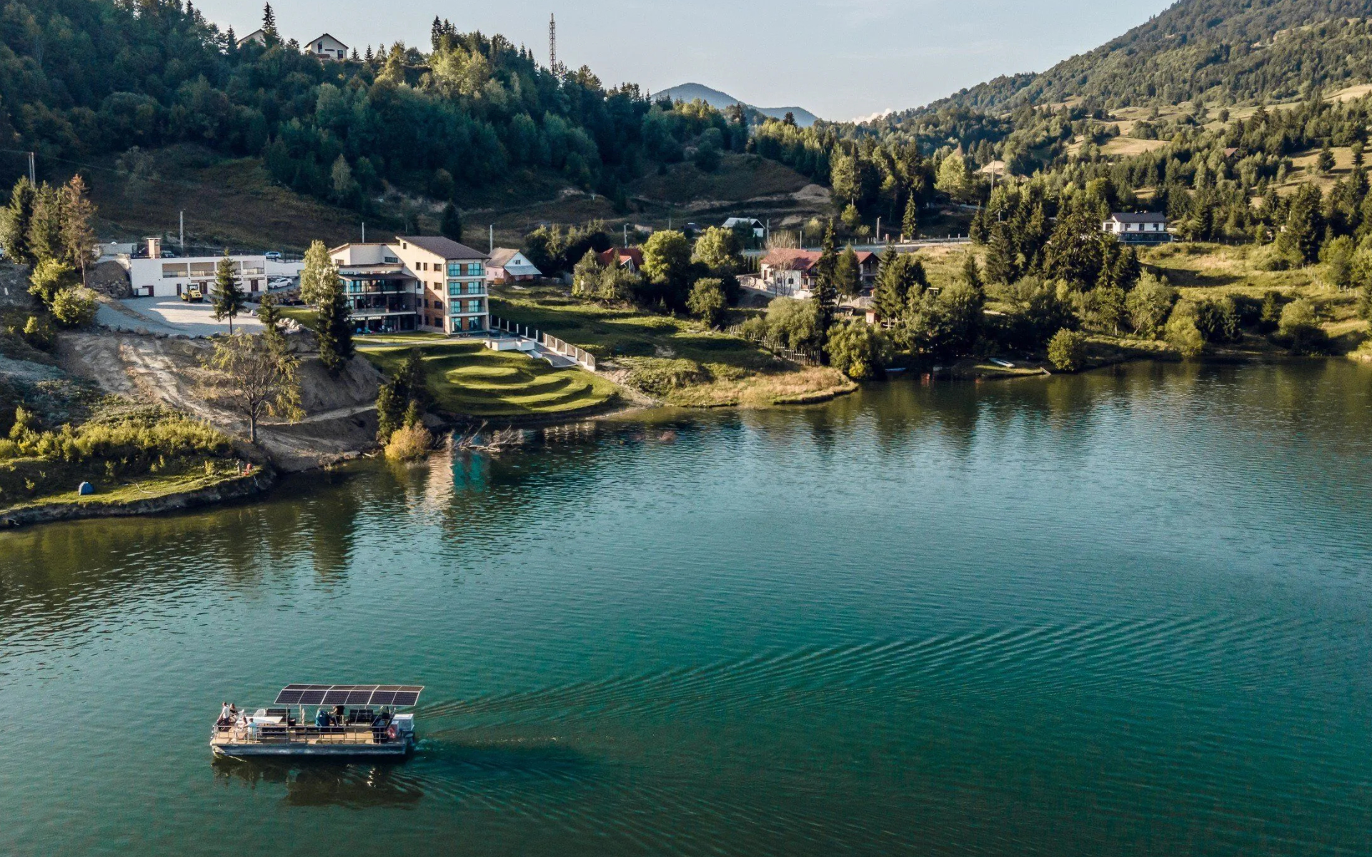 Villa Galleria Colibița: evadare de lux la Marea de la Munte